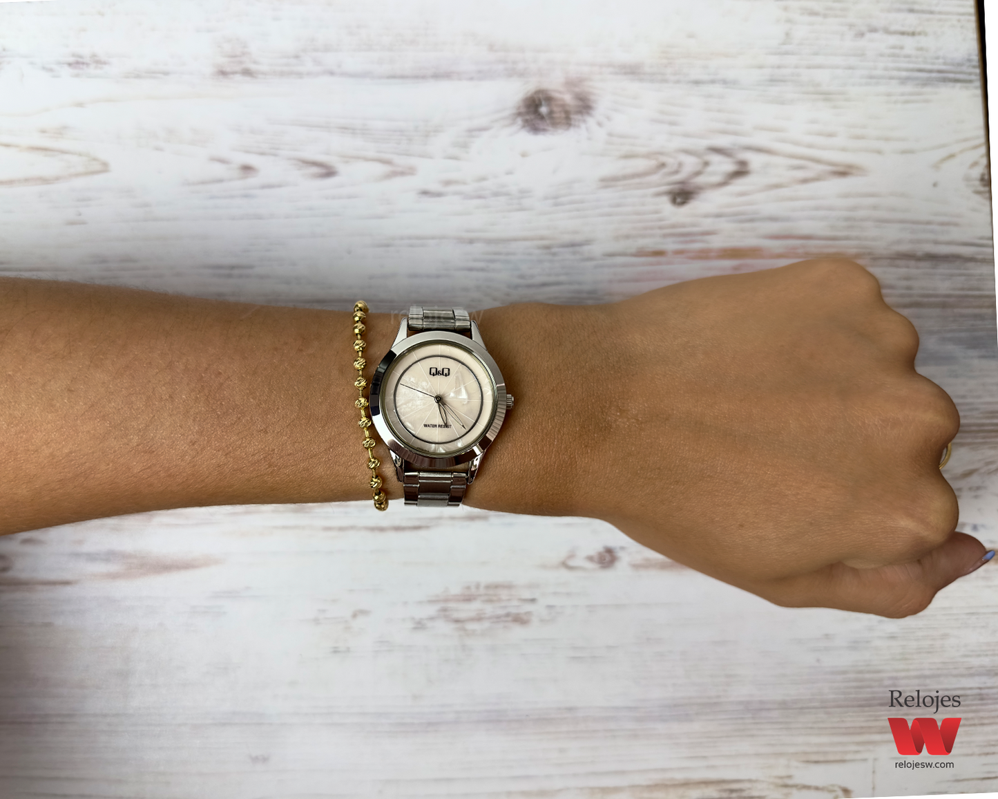 Reloj Q&Q Mujer Plateado QZ05J218Y