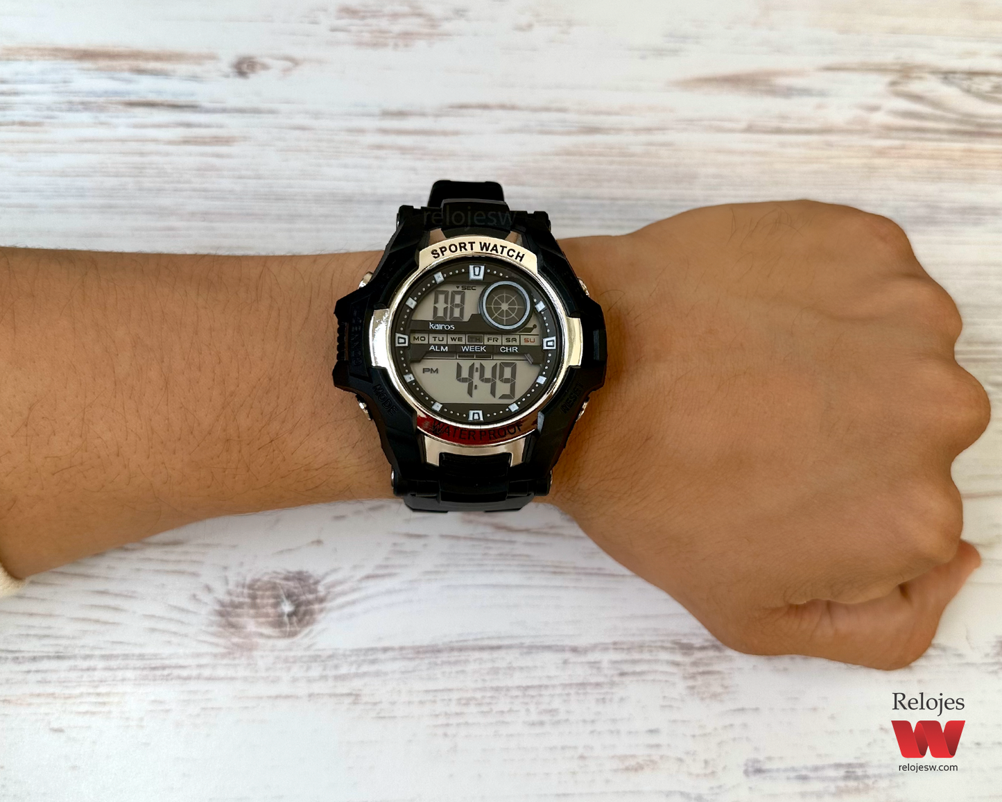Reloj Kairos Hombre Negro Plateado DM0606-NEPL