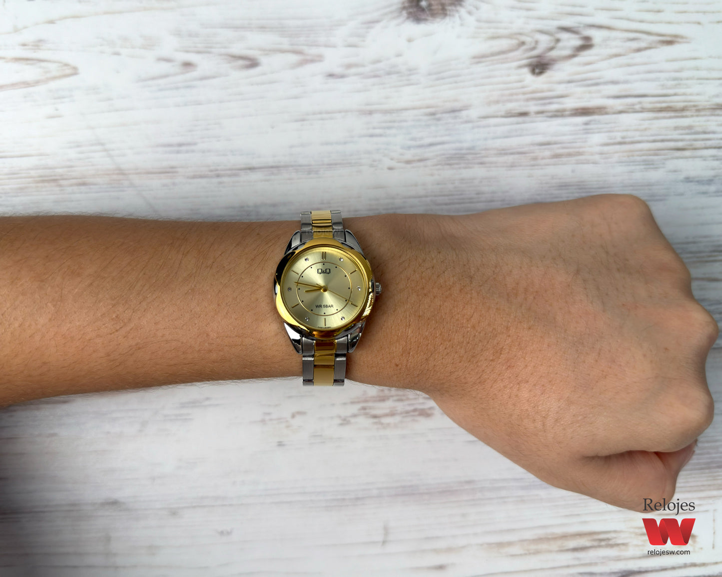 Reloj Q&Q Mujer Plateado y Dorado Q19C502Y