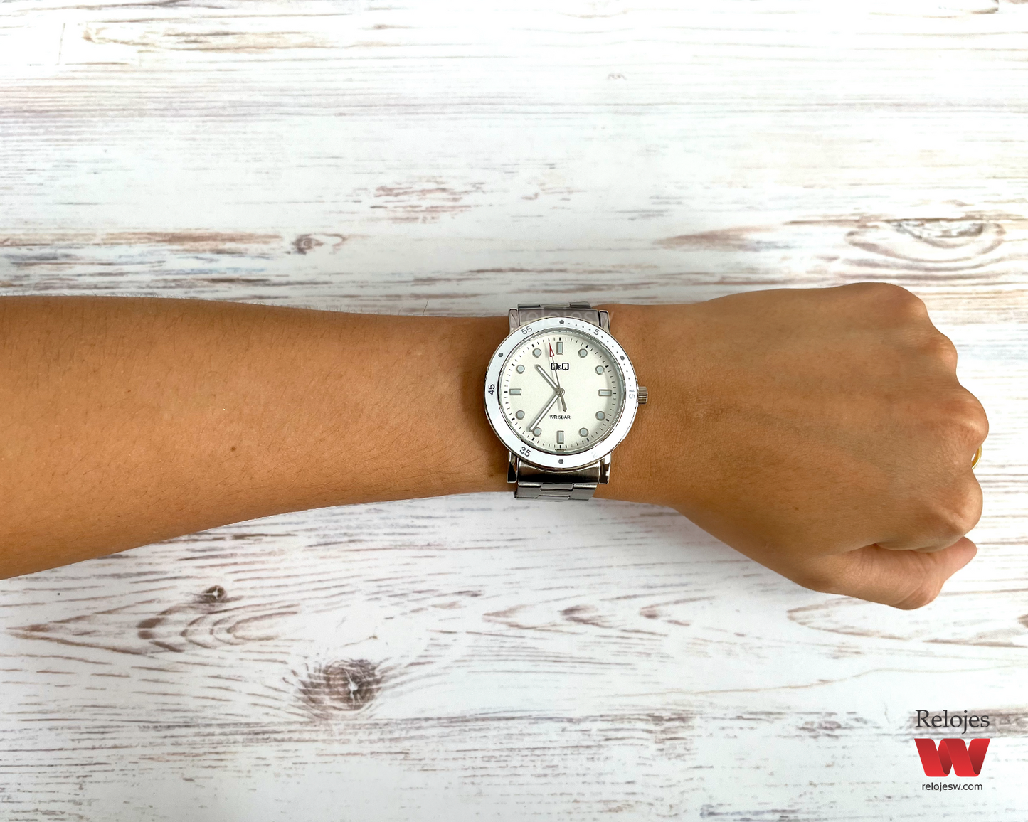 Reloj Q&Q Mujer Plateado QB85J201Y