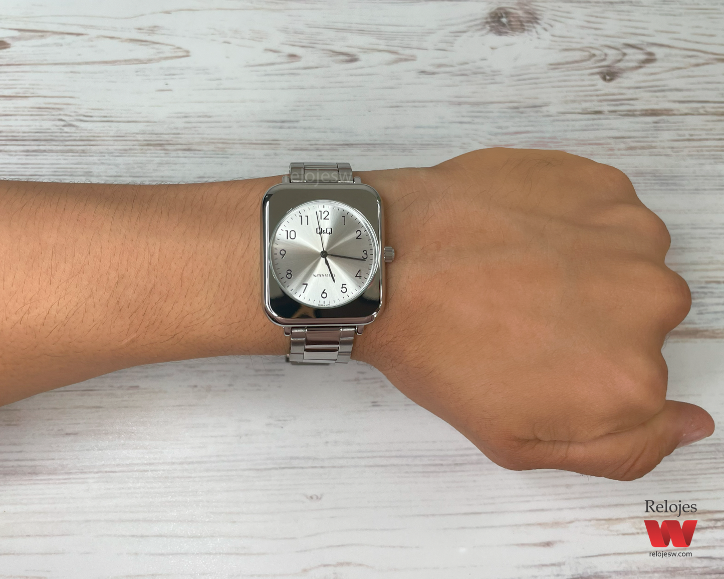 Reloj Q&Q Unisex Plateado Q40B010Y