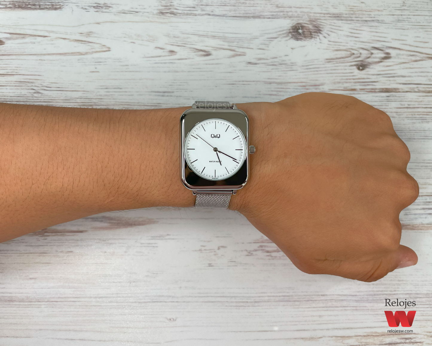 Reloj Q&Q Unisex Plateado Q40B003Y