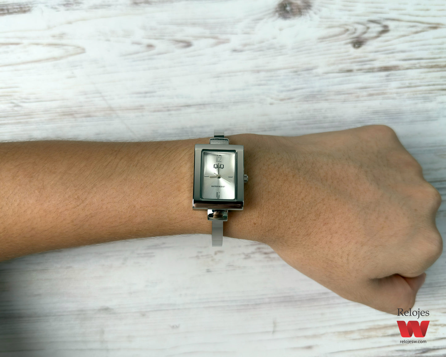 Reloj Q&Q Mujer Plateado Q14C500Y