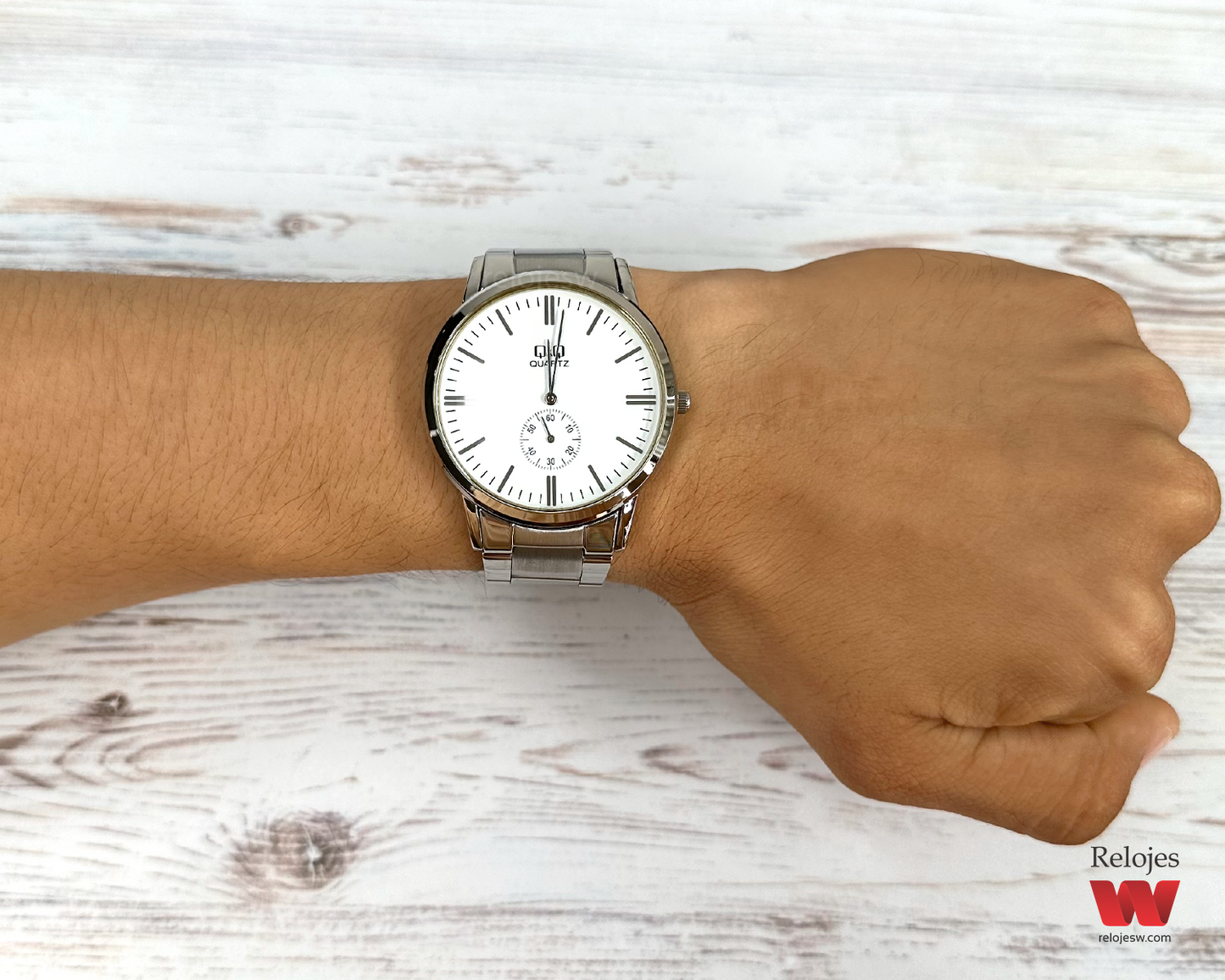 Reloj Q&Q Hombre QA60J201Y Plateado