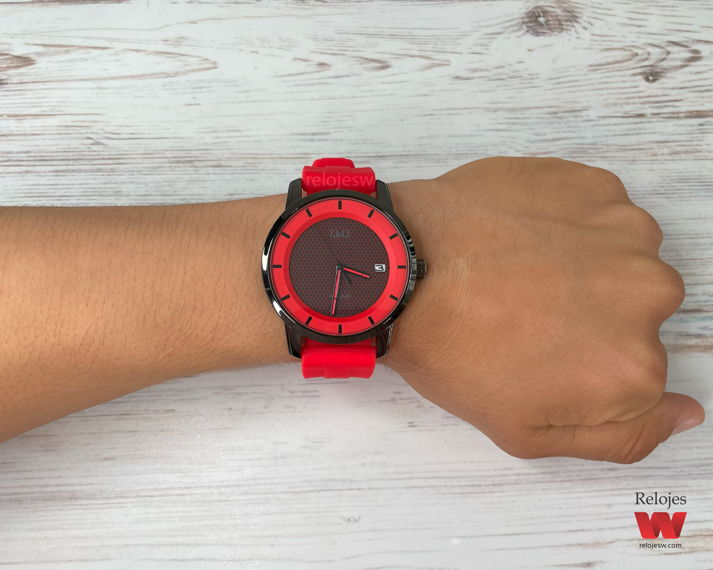 Reloj Q&Q Hombre Rojo Negro A20A501Y