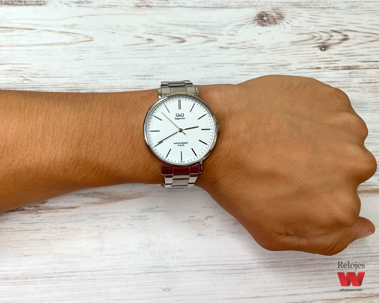 Reloj Q&Q Superior Hombre Plateado CS28J803Y