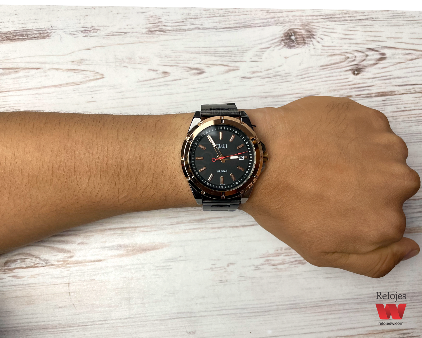 Reloj Q&Q Hombre Negro Oro Rosa A472J422Y