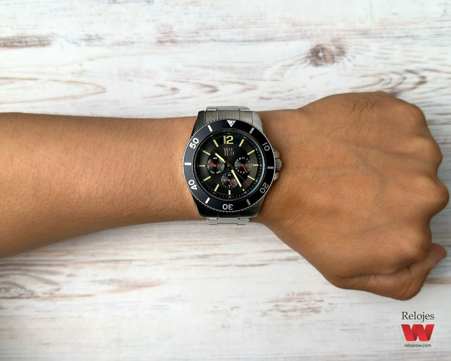 Reloj Yess Hombre Plateado Negro 8009-2