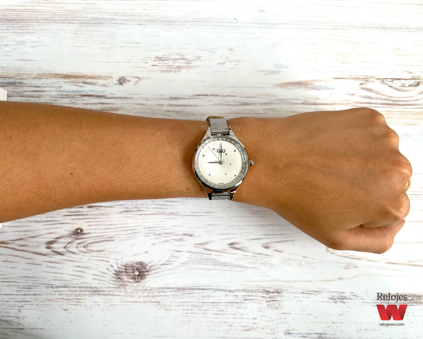 Reloj Q&Q Mujer QB73J201Y Plateado Blanco