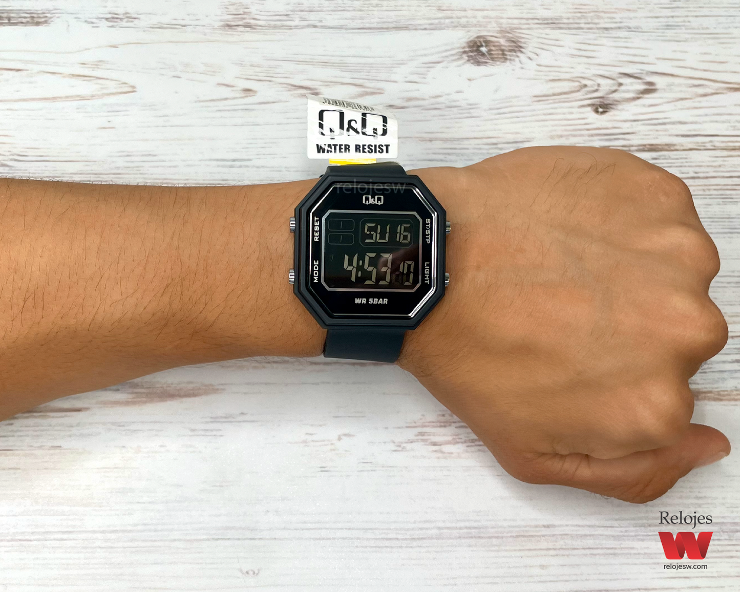 Reloj Q&Q Unisex M206J002Y Negro