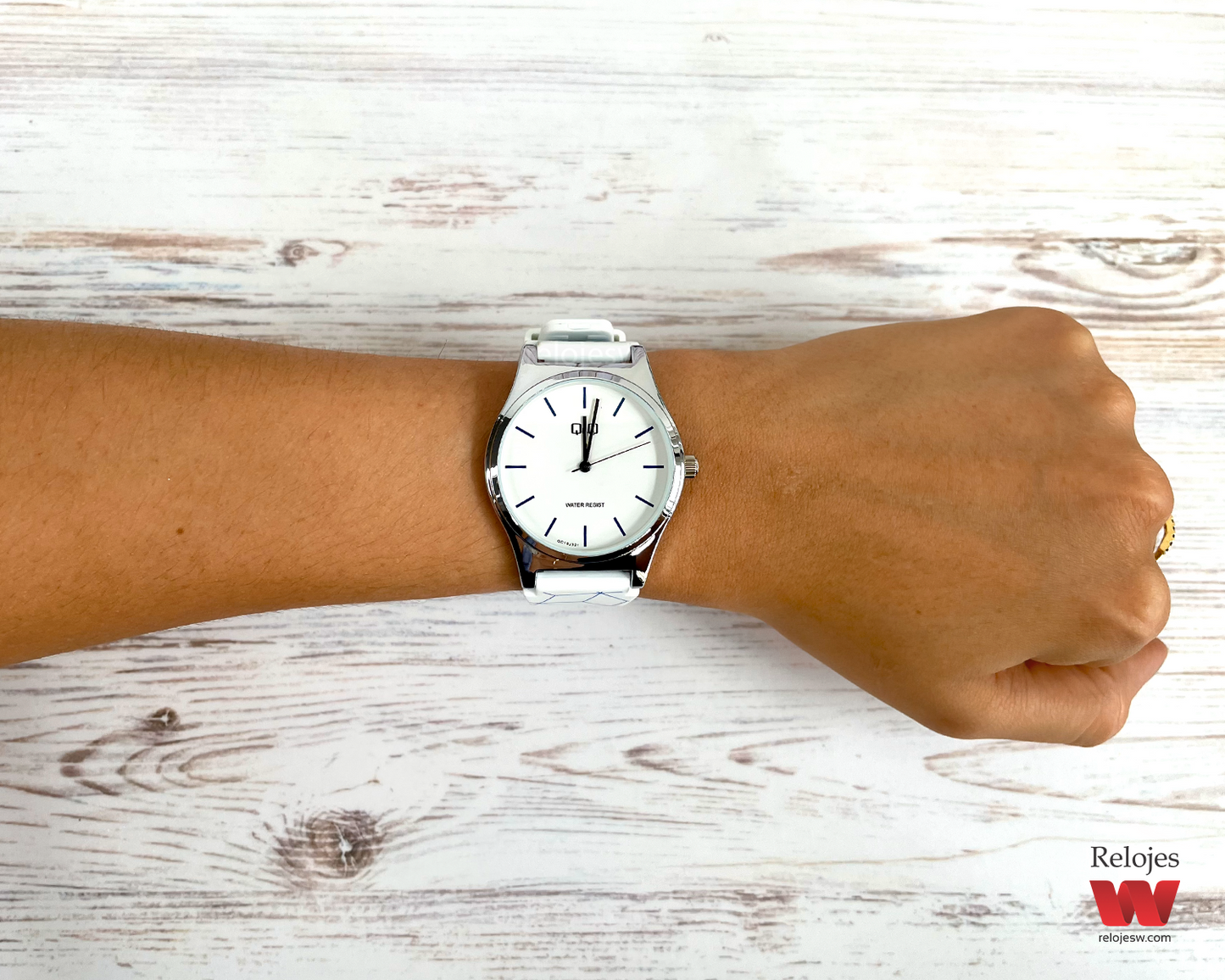 Reloj Q&Q Mujer QC10J321Y Blanco Plateado