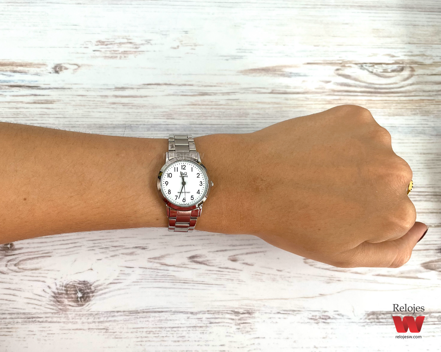 Reloj Q&Q Mujer Plateado QA39J204Y