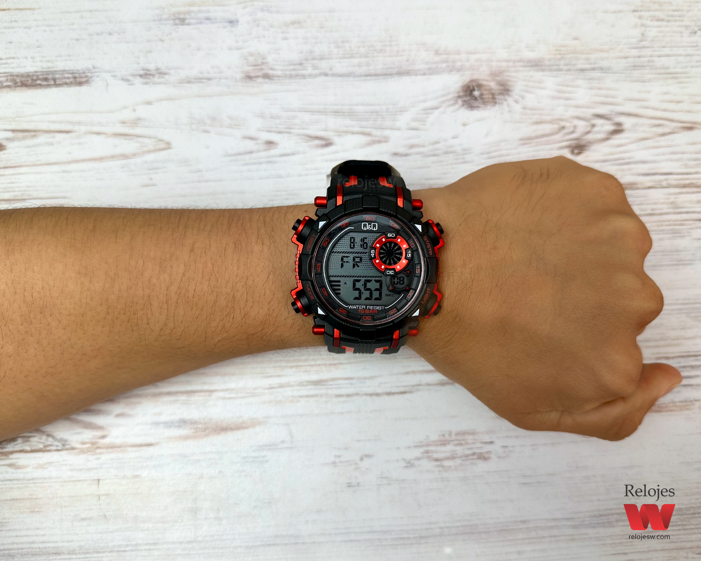 Reloj Q&Q Hombre Negro Rojo M168J800Y