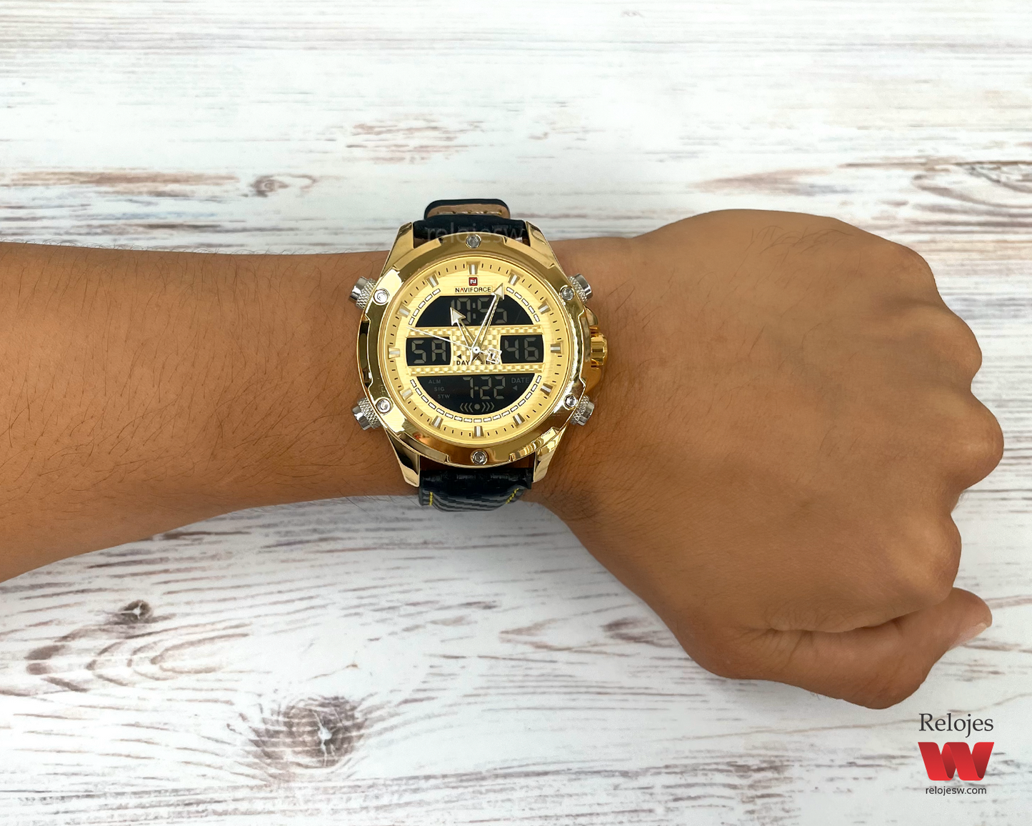 Reloj Naviforce Hombre NF9194 Negro Dorado