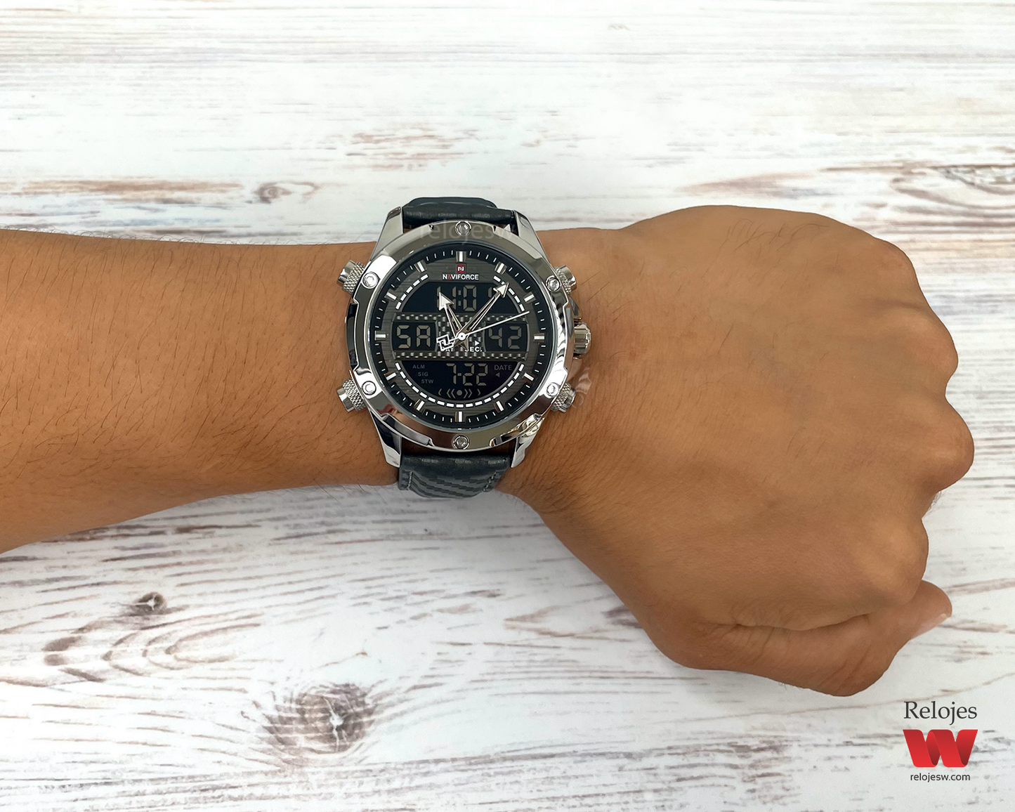 Reloj Naviforce Hombre Gris Oscuro NF9194-NEPL