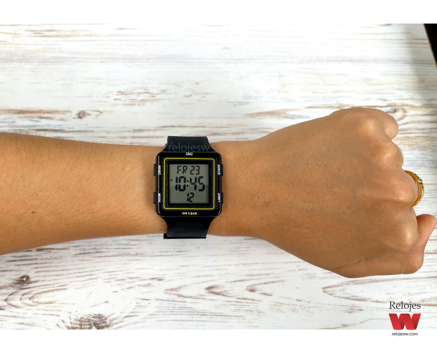 Reloj Q&Q Mujer M193J005Y Negro