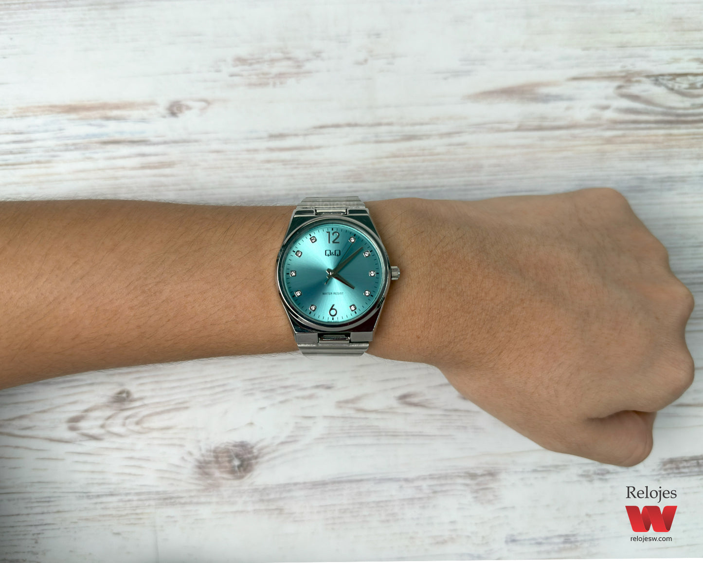 Reloj Q&Q Mujer Original Plateado Q84B002Y
