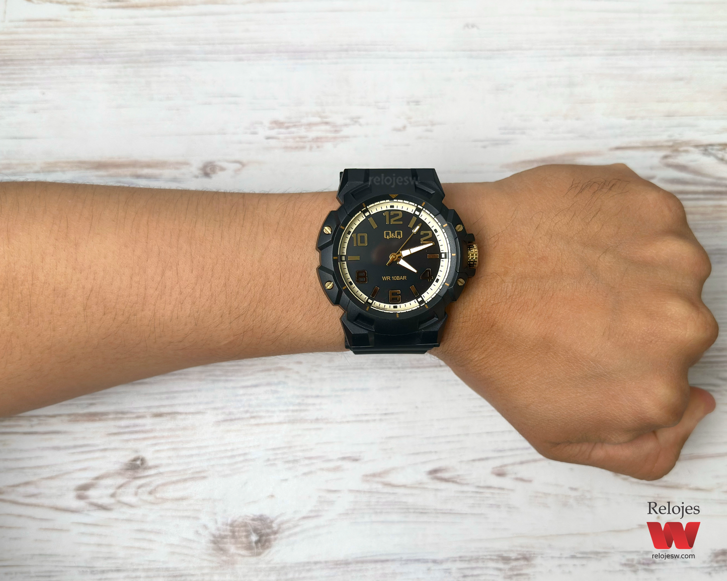 Reloj Q&Q Hombre Negro V40A500Y