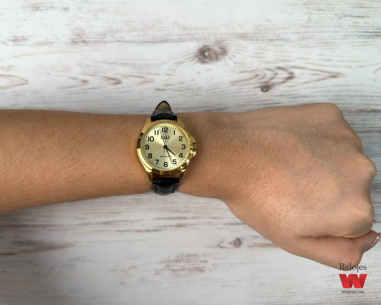 Reloj Q&Q Mujer Negro C37A011Y