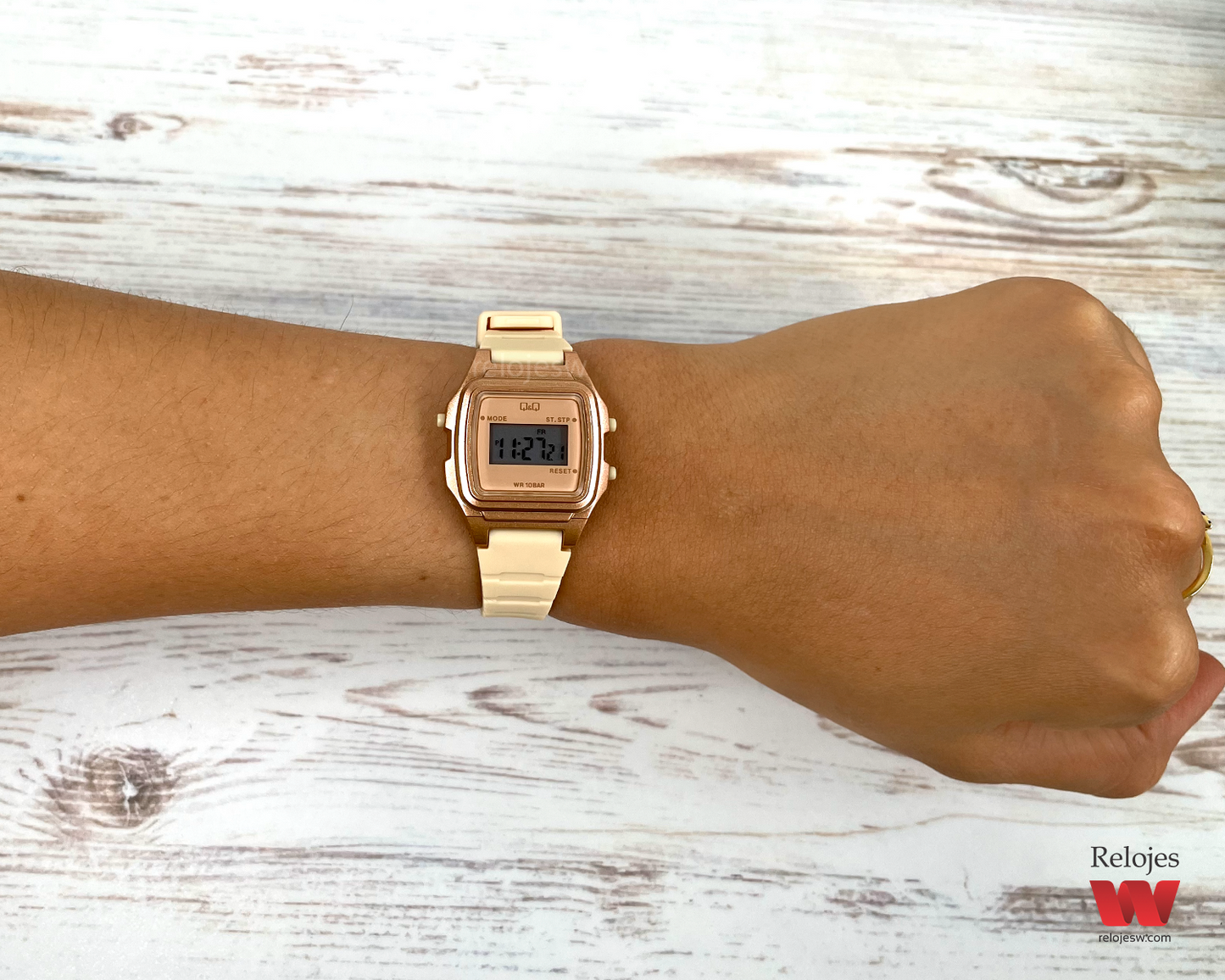Reloj Q&Q Mujer LLA2J802Y Oro Rosa