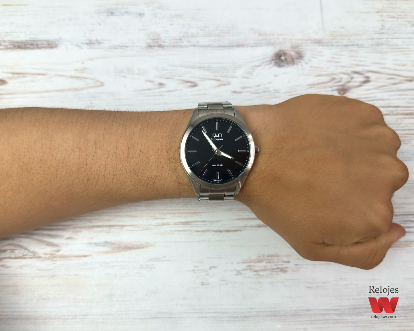 Reloj Q&Q Superior Hombre Plateado C22A001Y