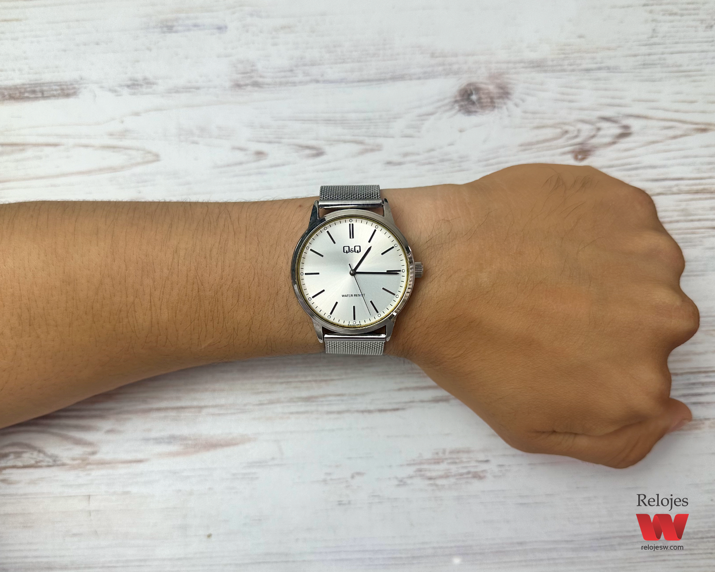 Reloj Q&Q Hombre Plateado Q968J900Y