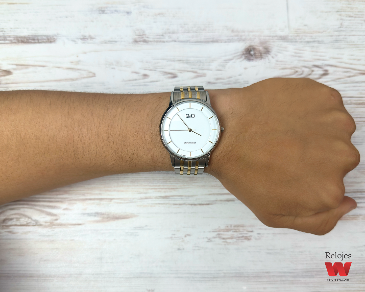 Reloj Q&Q Hombre Plateado Dorado Q08B500Y