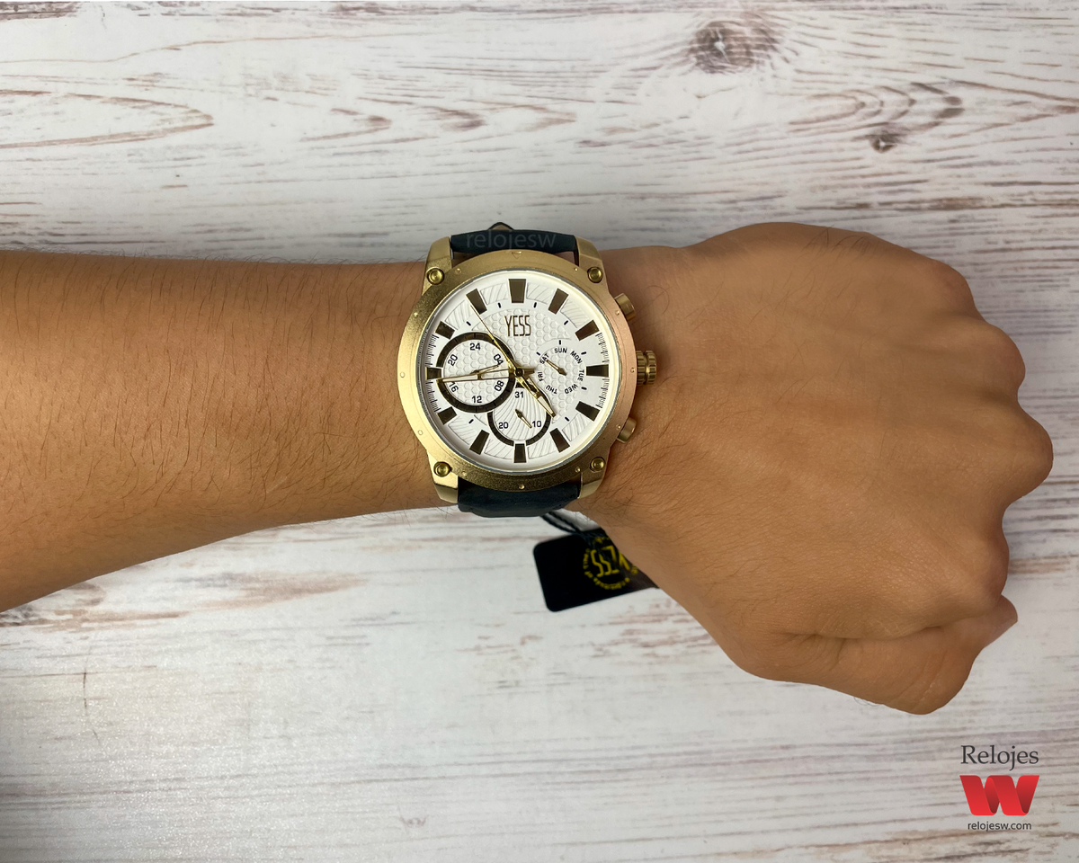 Reloj Yess Hombre Negro Dorado Y23022-3