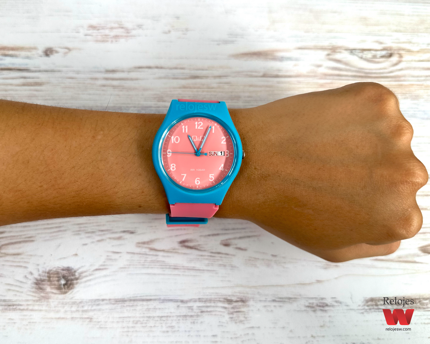 Reloj Q&Q Mujer Rosado A212J805Y