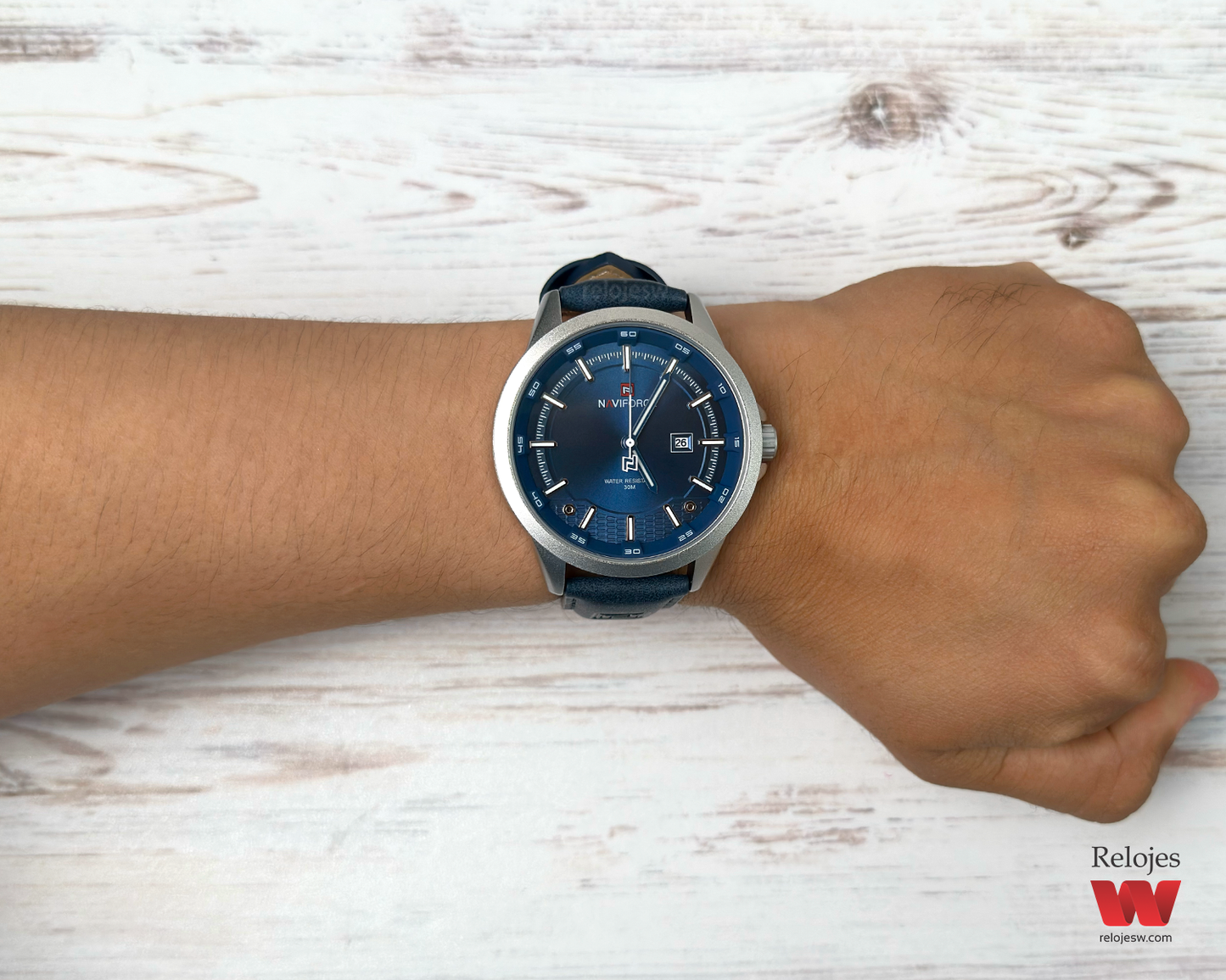 Reloj Naviforce Hombre Azul Plateado NF9248L-AZPL