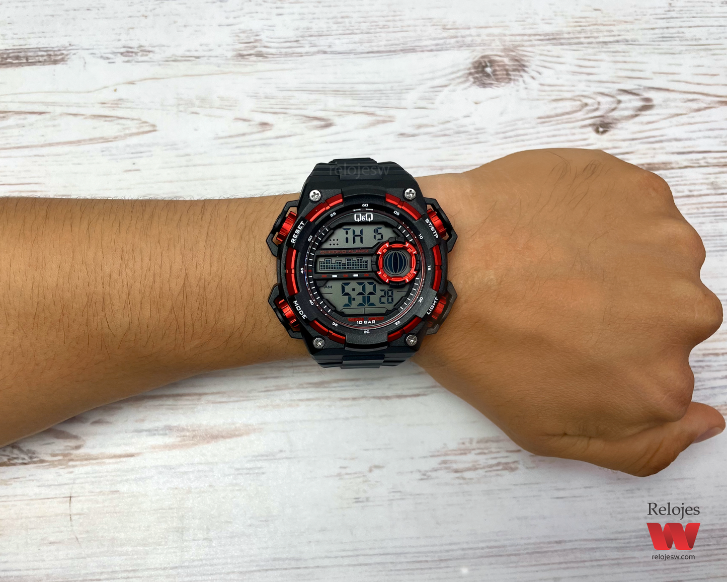 Reloj Q&Q Hombre Negro Rojo M163J801Y