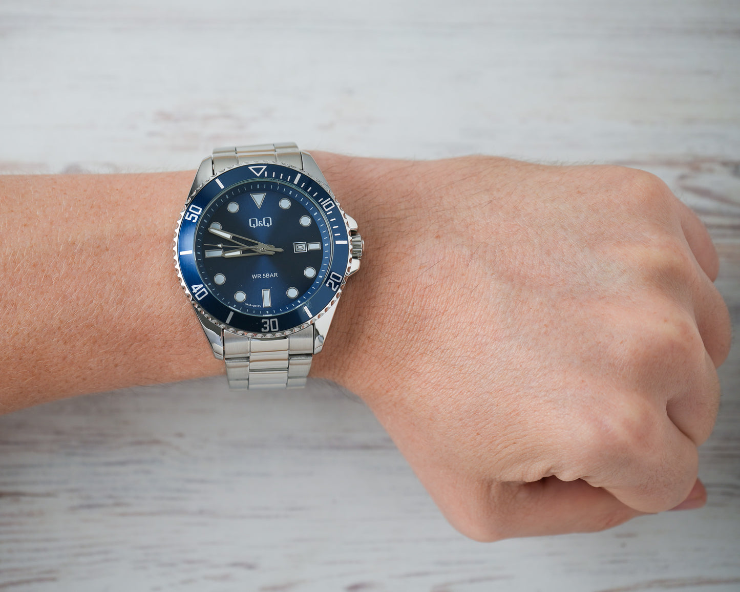 Reloj Q&Q Hombre Plateado A41A001Y