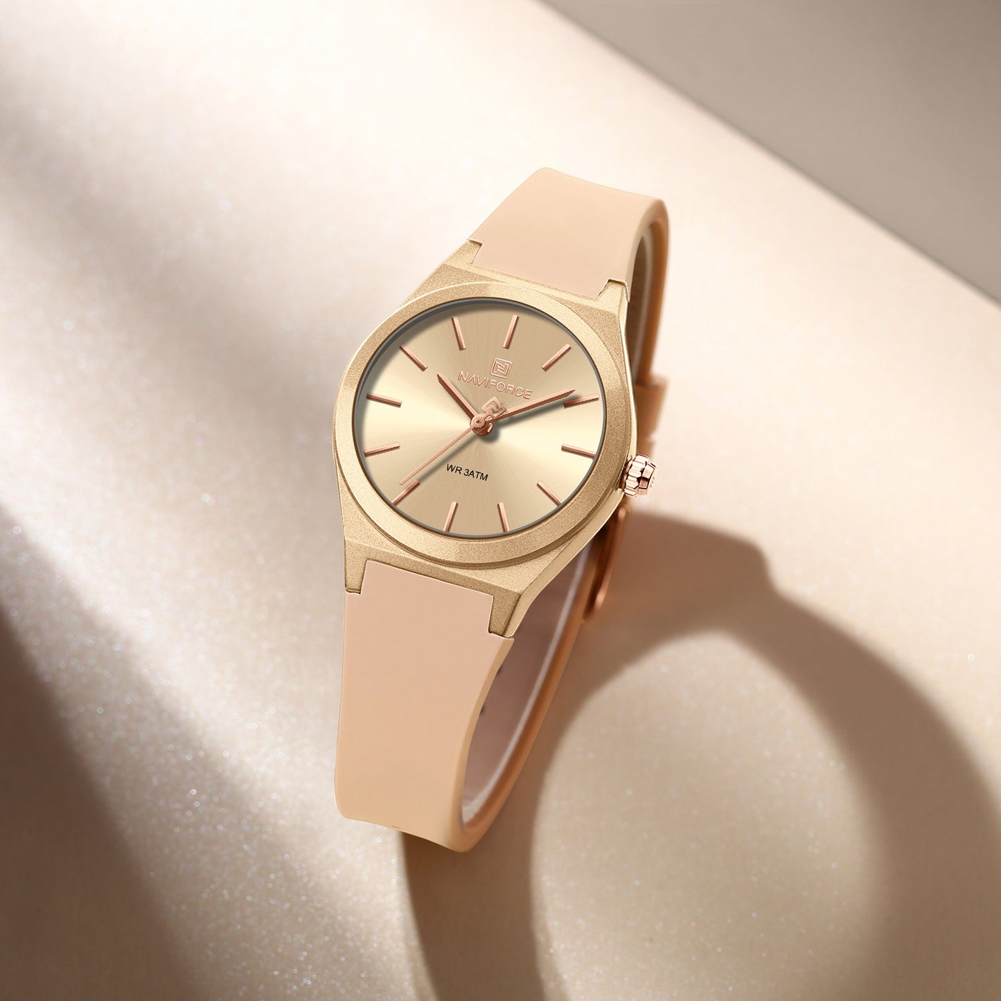 Reloj Naviforce Mujer Dorado NF5056-DO