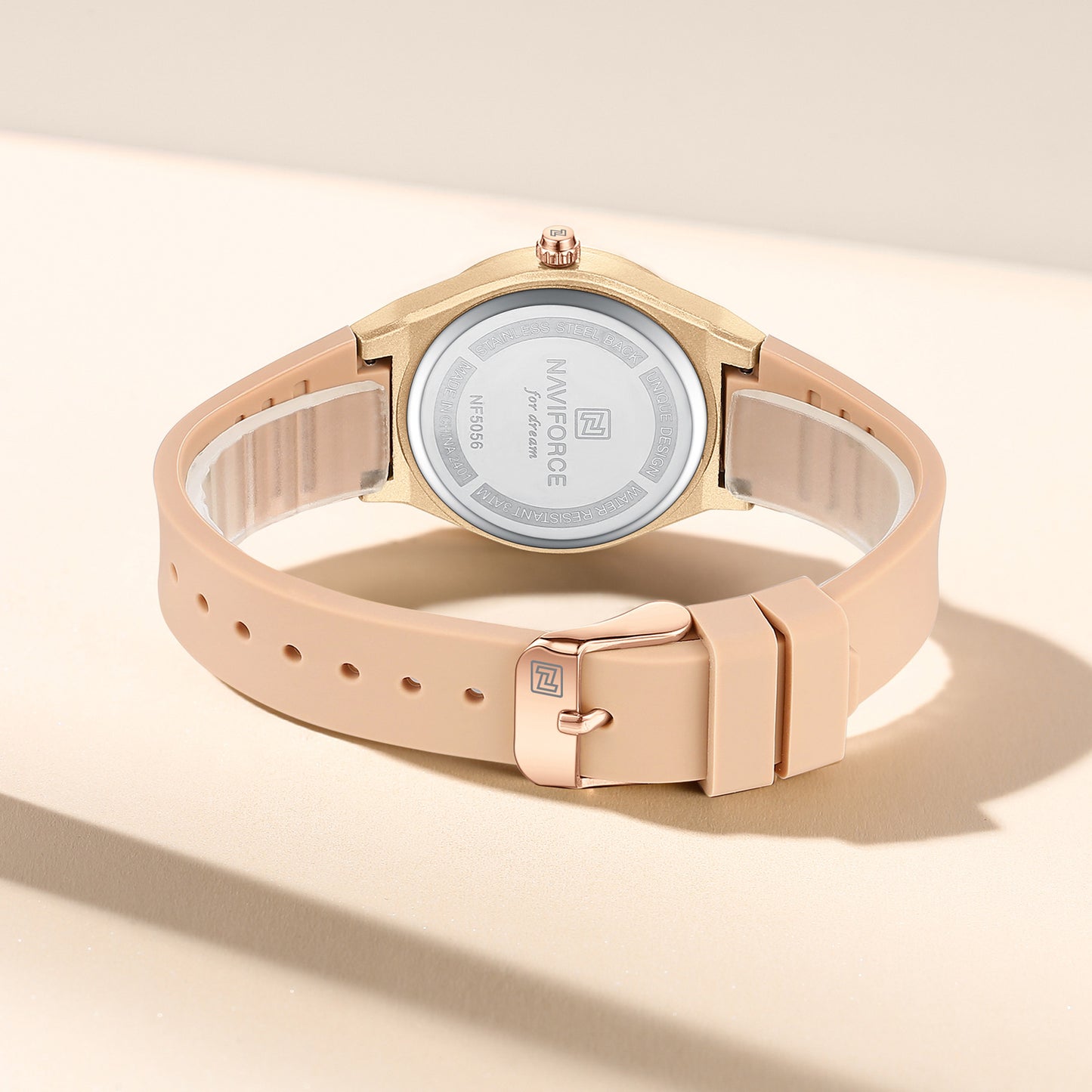Reloj Naviforce Mujer Dorado NF5056-DO