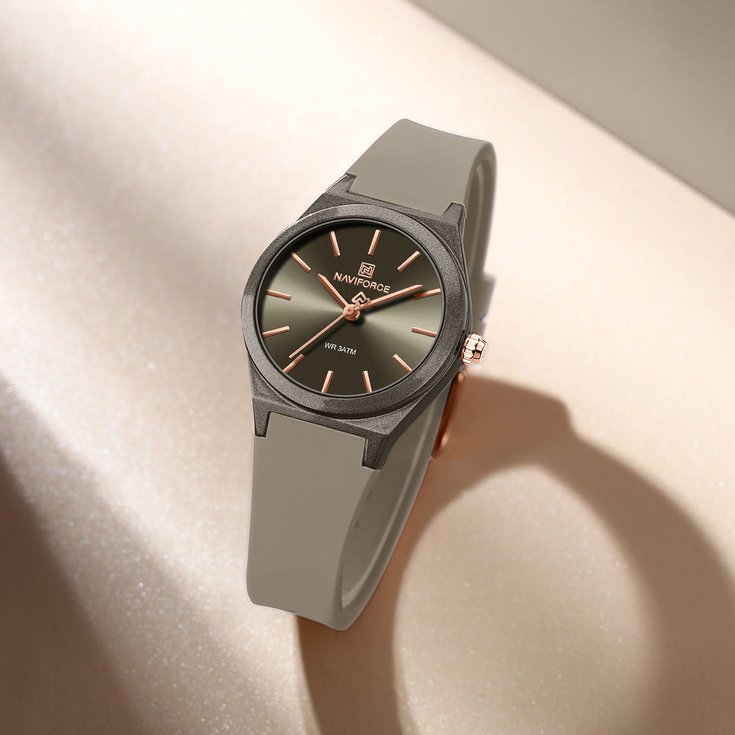 Reloj Naviforce Mujer Taupe NF5056-GR