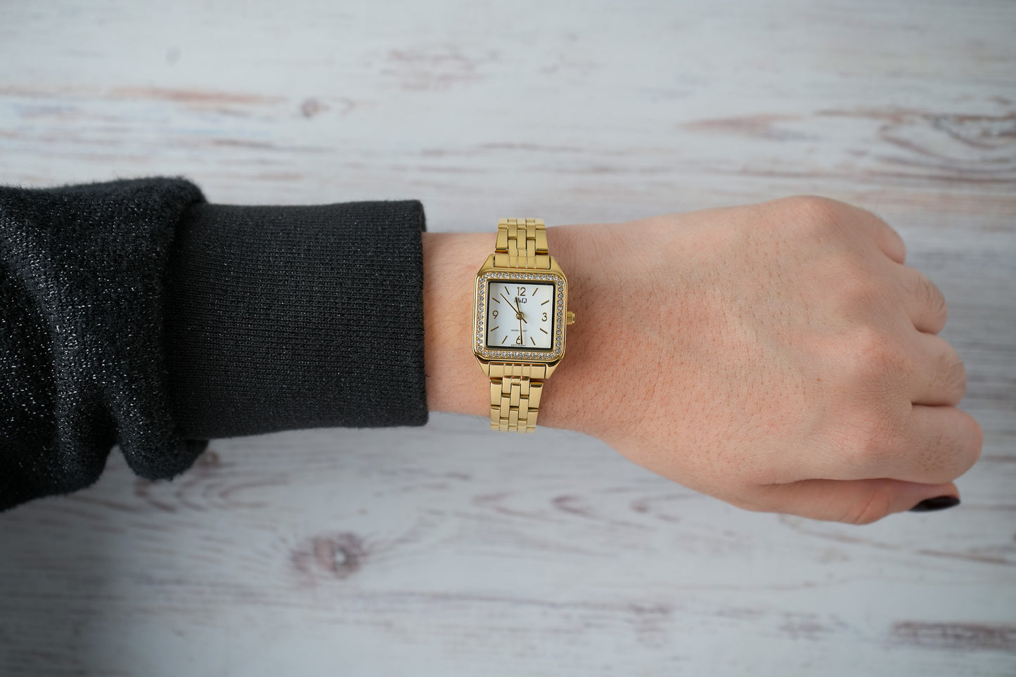 Reloj Q&Q Original Mujer Dorado Q27C002Y