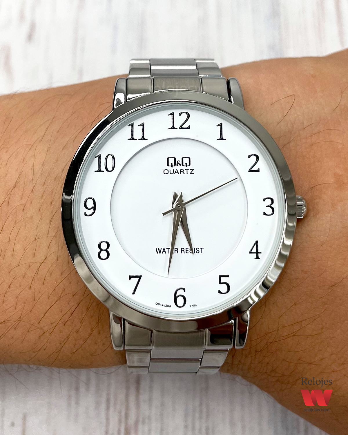 Reloj Q&Q Pareja Plateado Blanco Q944J204Y-Q945J204Y