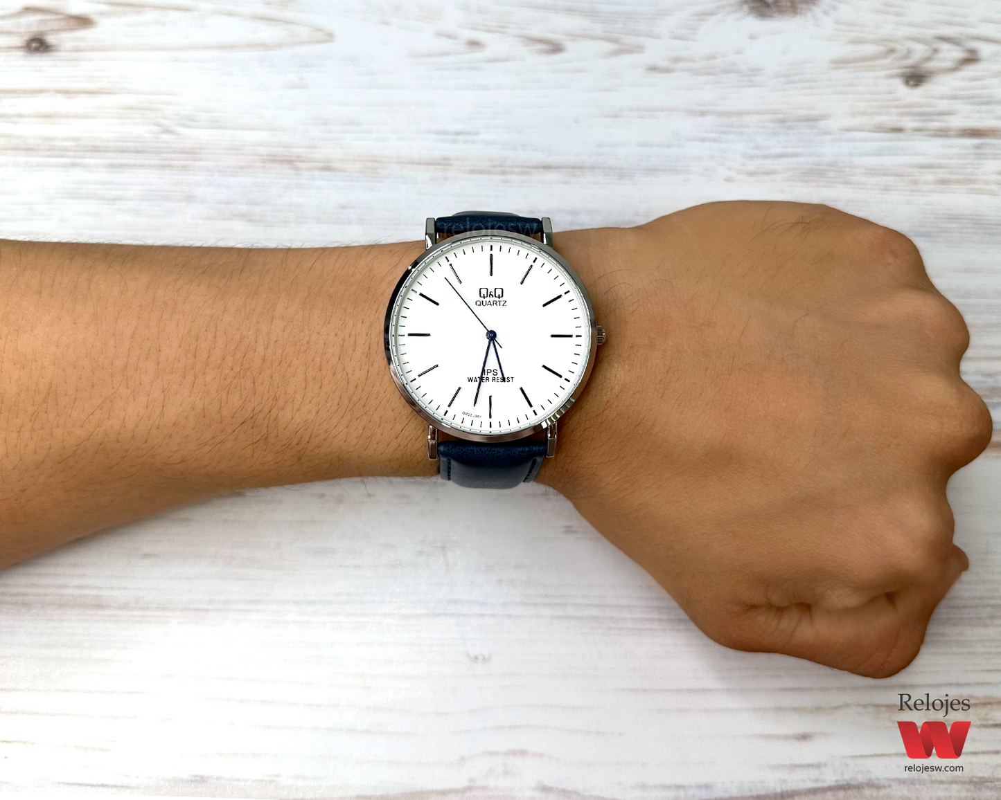 Reloj Q&Q Hombre Azul Plateado QZ02J301Y