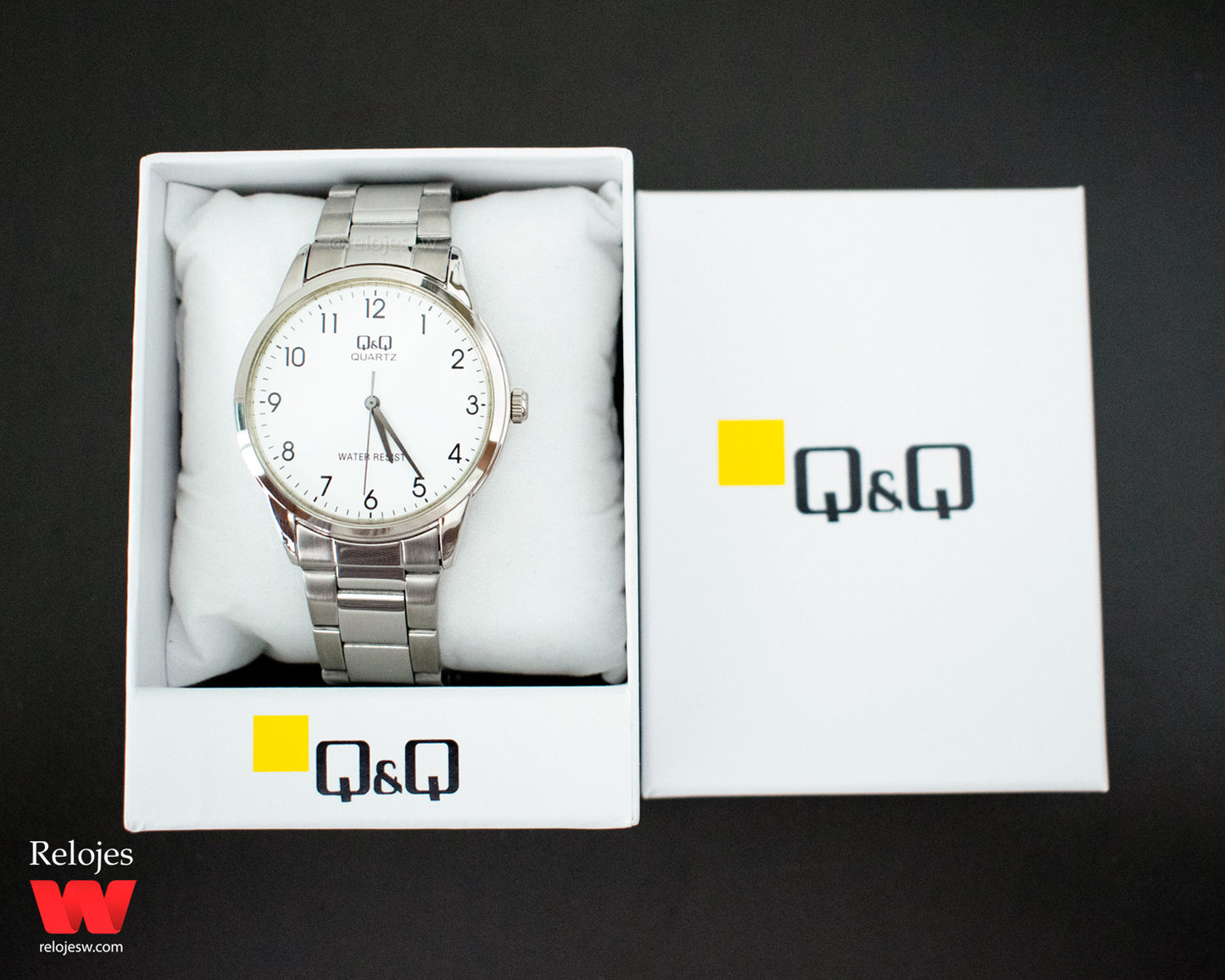Reloj Q&Q Hombre Plateado QA44J204Y