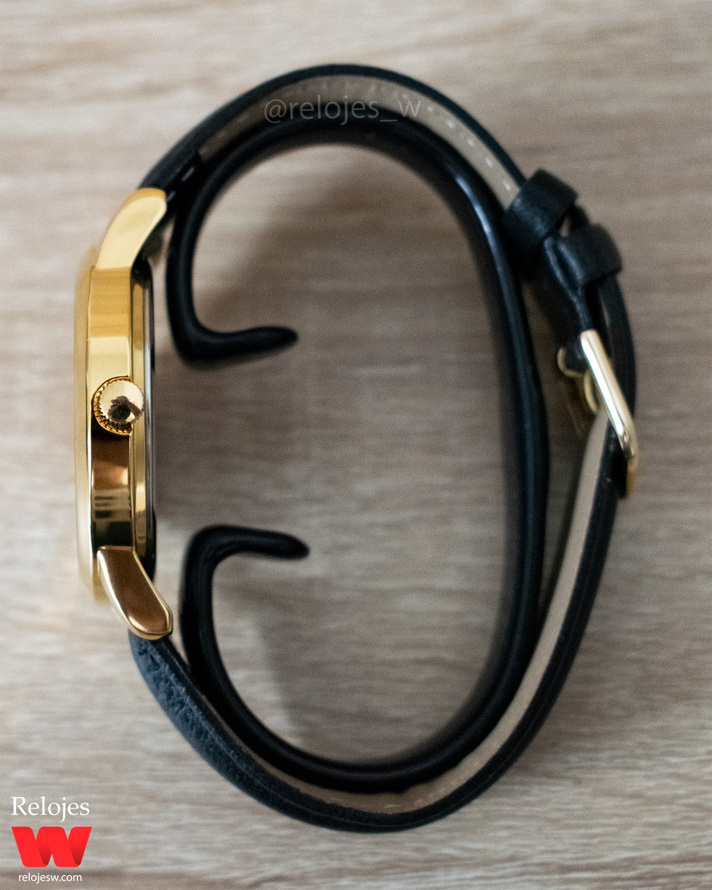 Reloj Q&Q Hombre Negro Dorado Q946J101Y