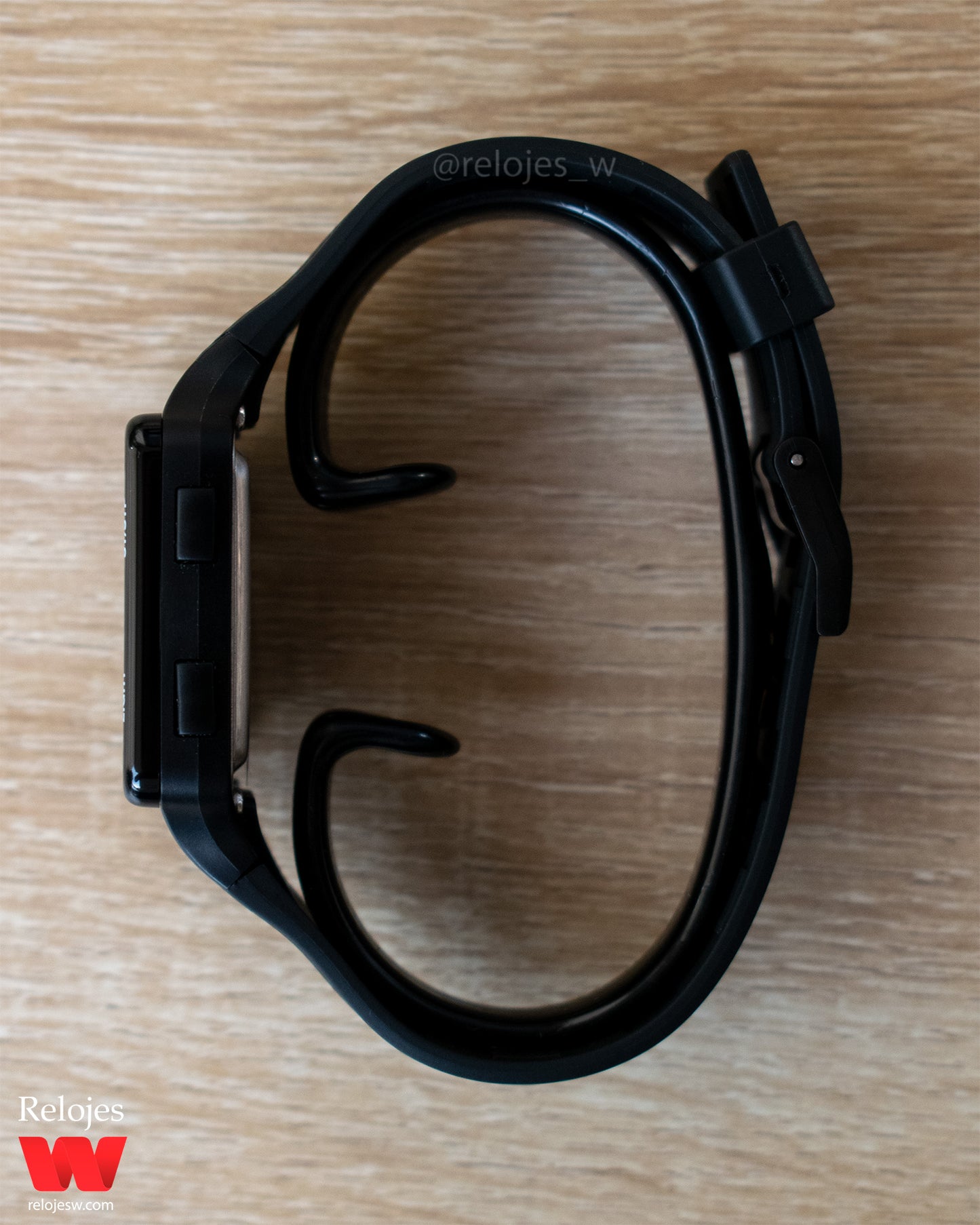 Reloj Q&Q Mujer Negro M193J001Y