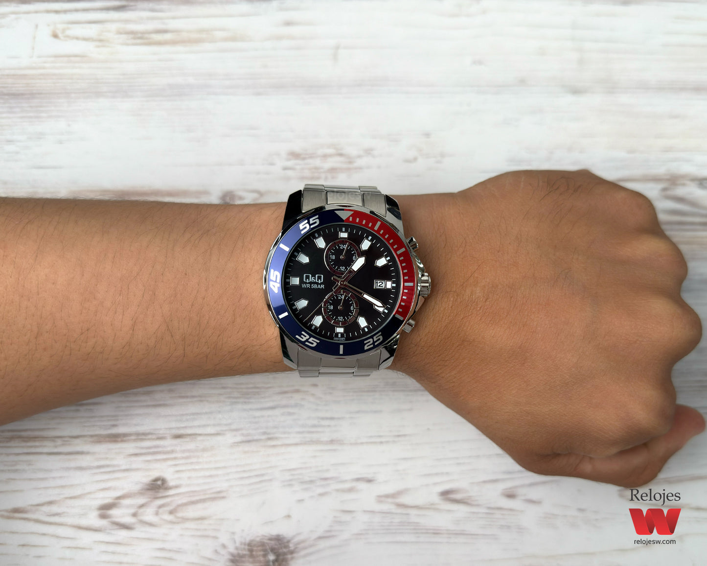 Reloj Q&Q Hombre Plateado A42A002Y