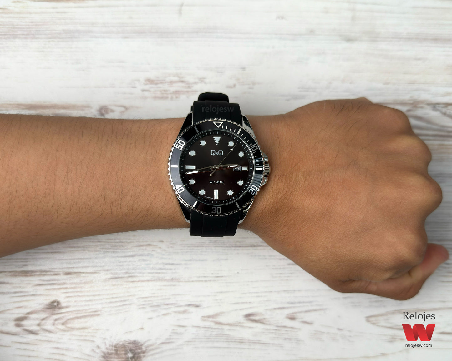 Reloj Q&Q Hombre Negro A41A004Y