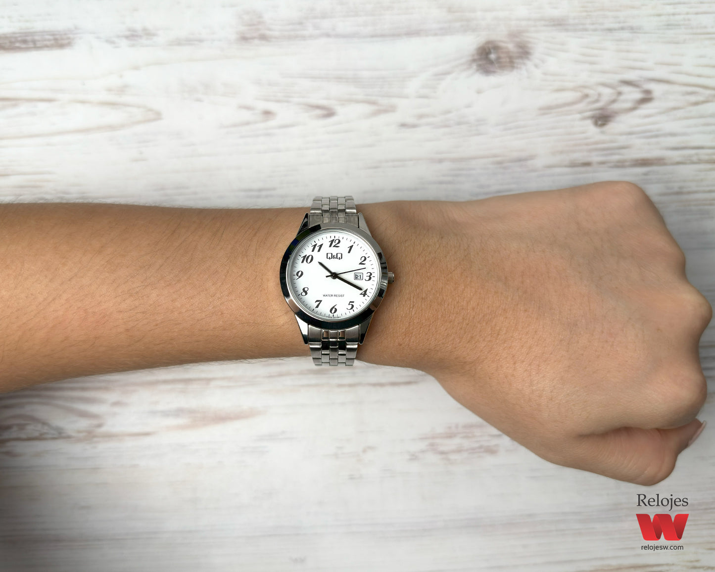 Reloj Q&Q Mujer Plateado C27A001Y