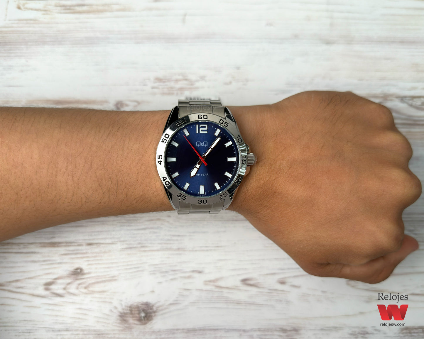 Reloj Q&Q Hombre Plateado Q87B002Y