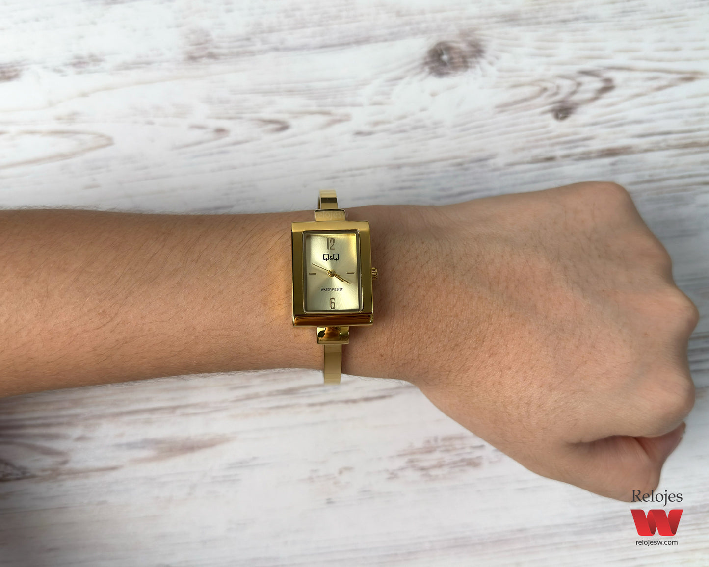 Reloj Q&Q Mujer Dorado Q14C503Y