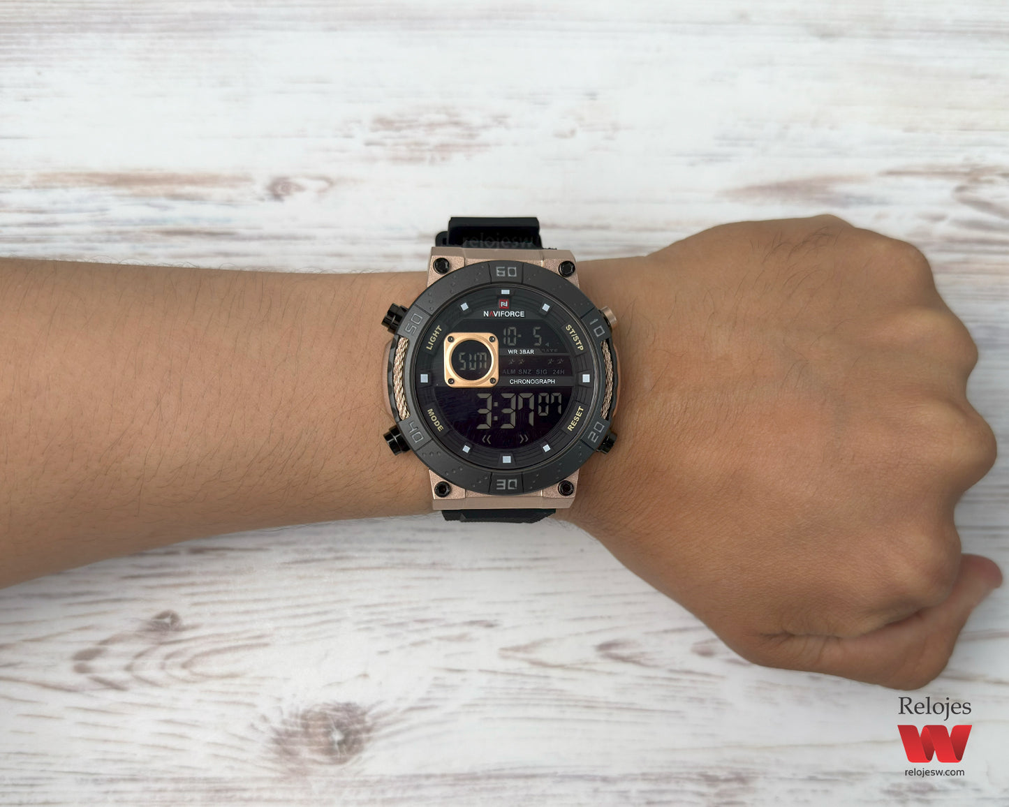 Reloj Naviforce Hombre Negro NF9241S-NEOR