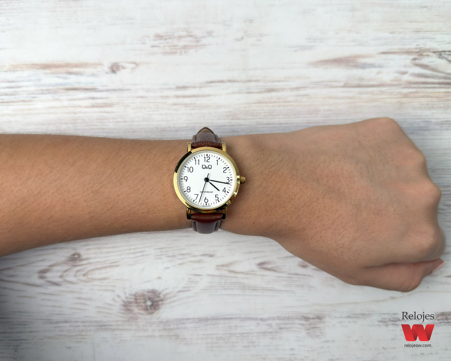 Reloj Q&Q Mujer Marrón Dorado C35A010Y