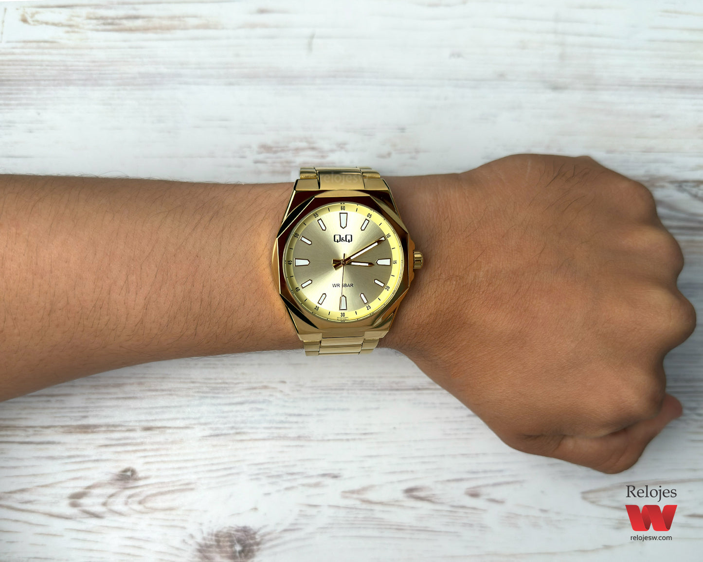 Reloj Q&Q Hombre Dorado Q11C004Y