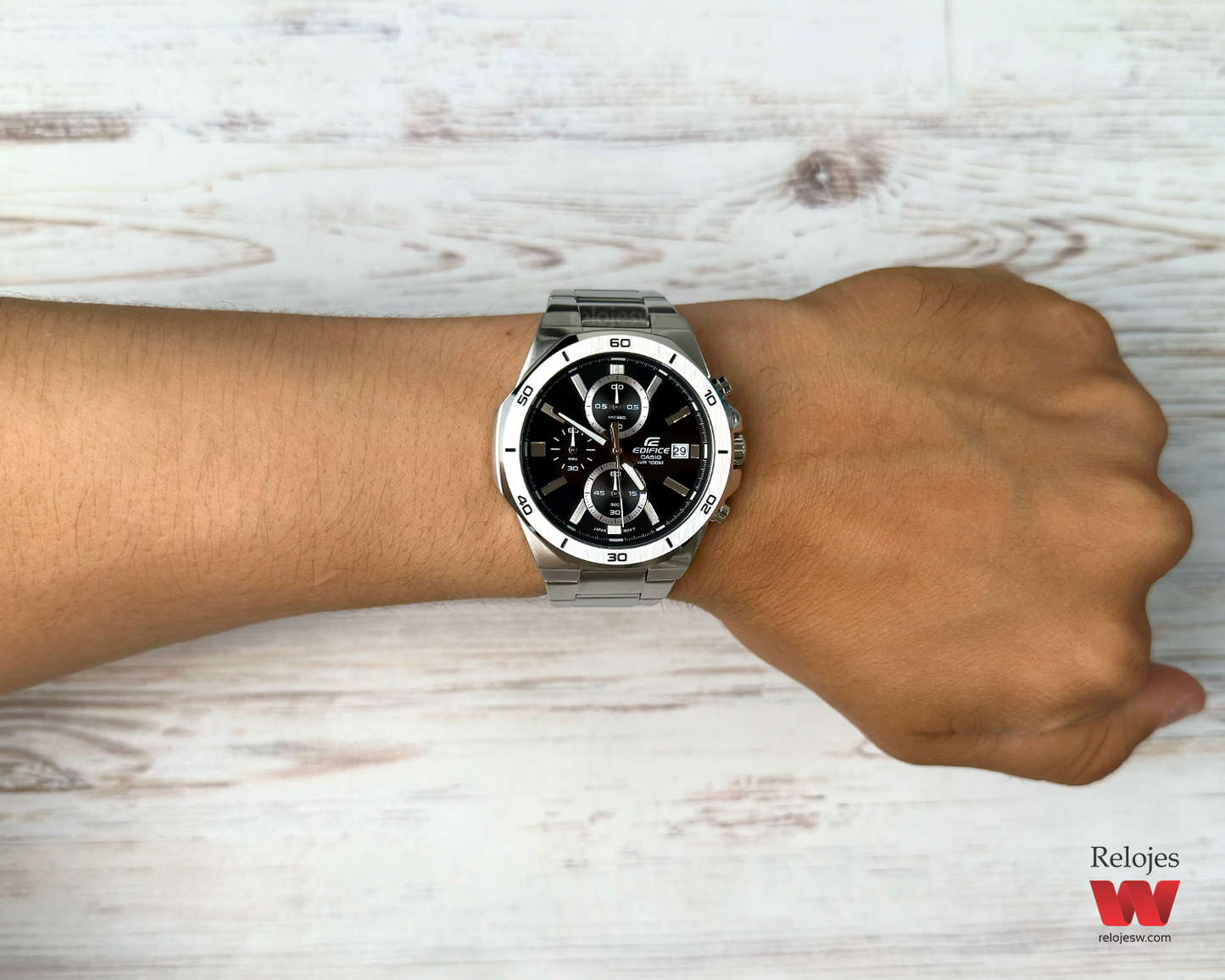 Reloj Casio Edifice Hombre Plateado EFV-640D-1AV